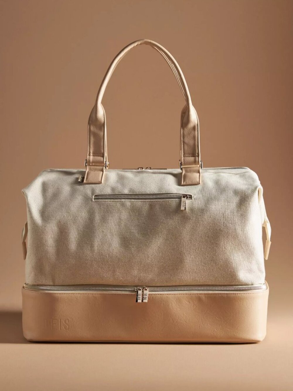 NWT BEIS Cream Two-Tone Weekender Bag with Detachable Strap